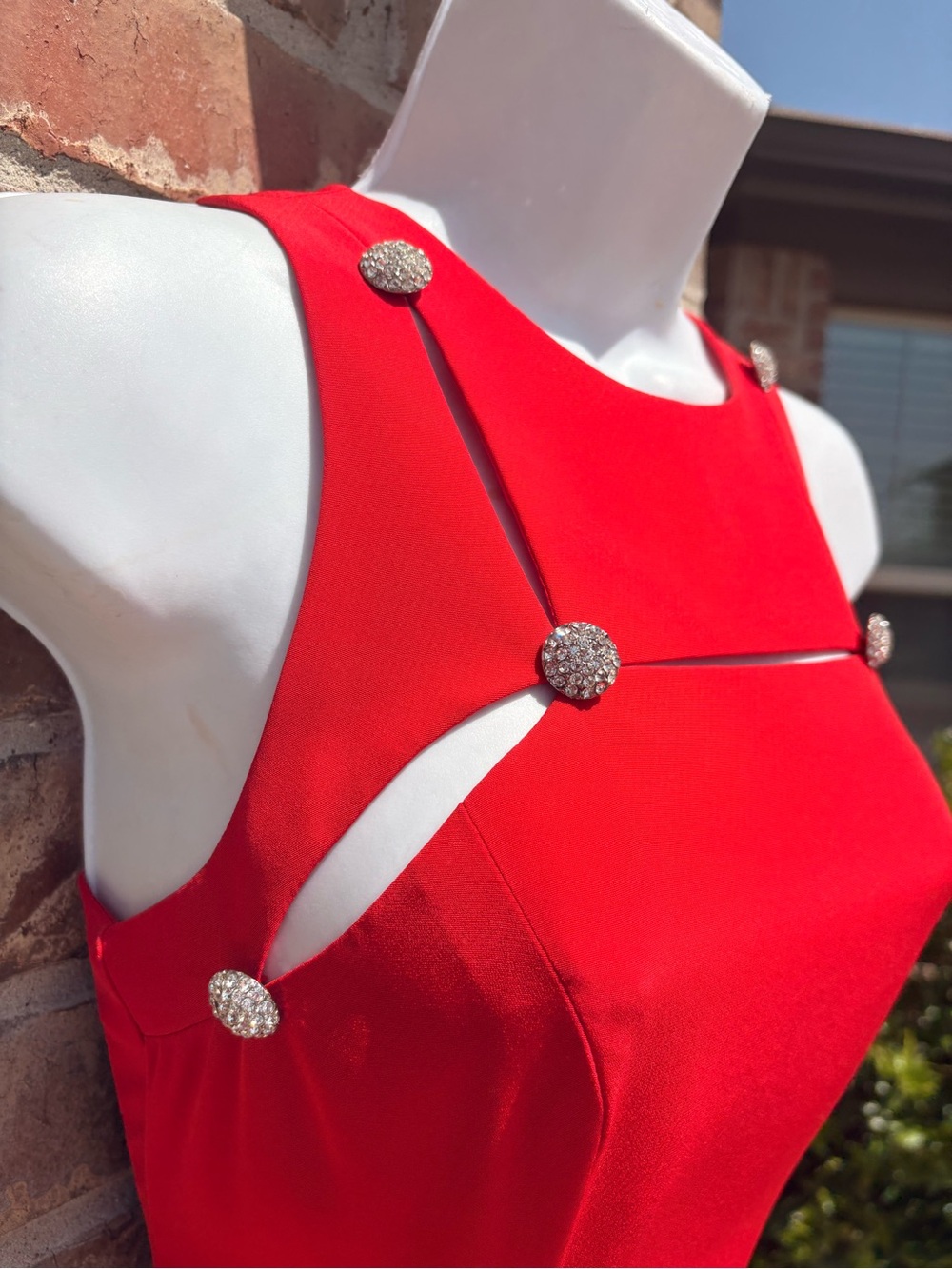 Niteline Della Roufogali Red Rhinestone Cutout
Gown Sz 4 Old Hollywood Slit Glam - Picture 4 of 11